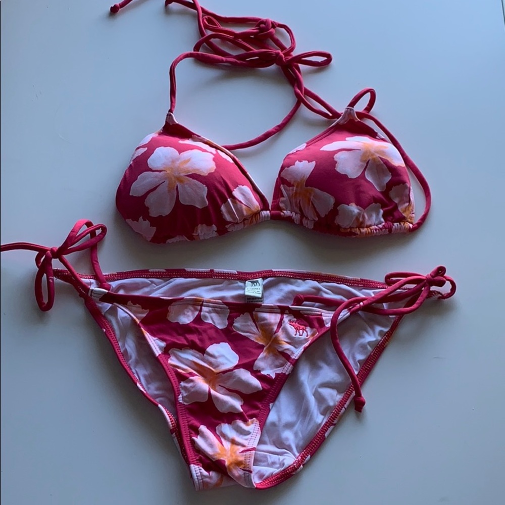 Abercrombie XS bikini pink floral barely worn
